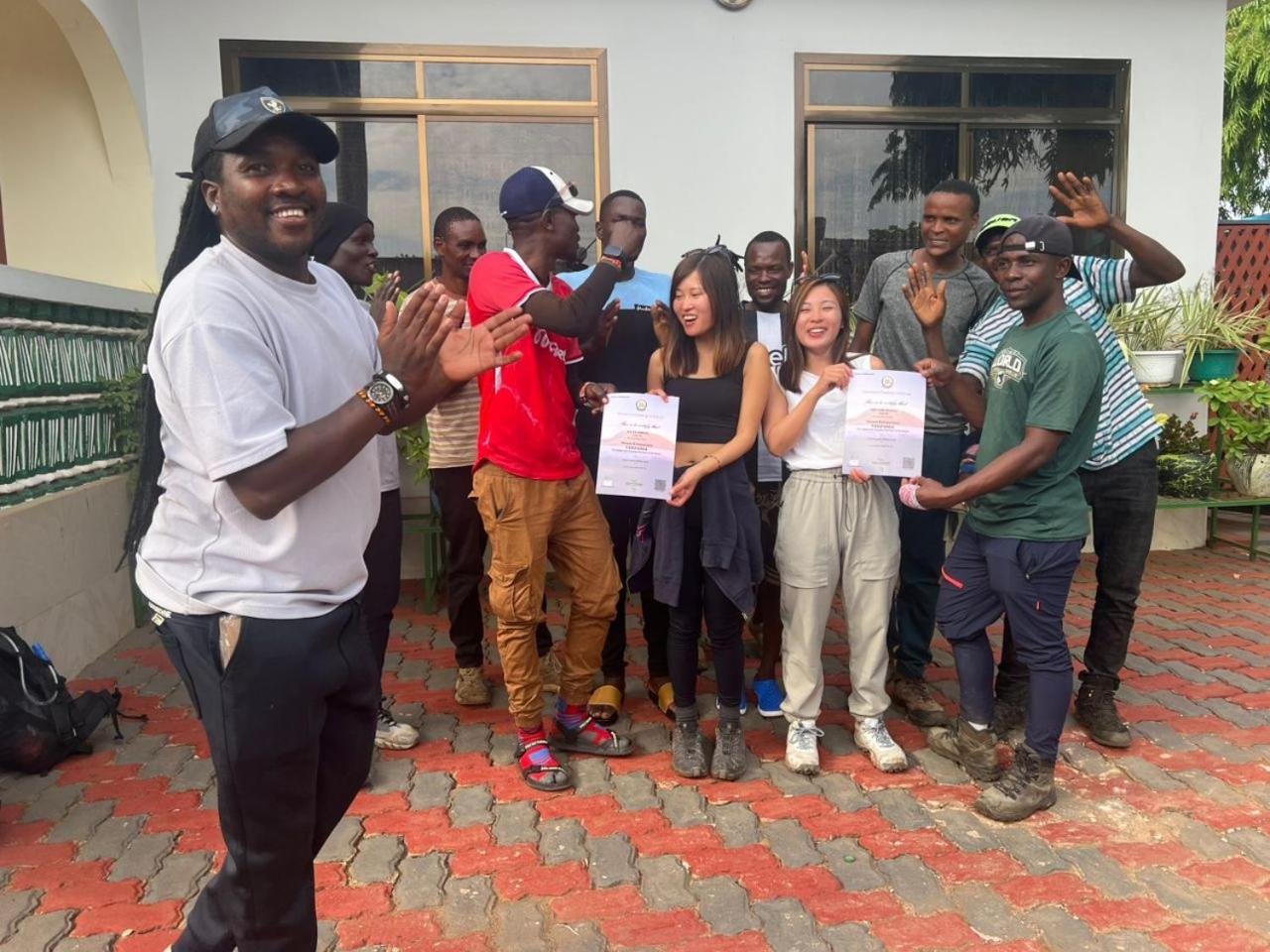 Kilimanjaro Trekcity Hostel Моши Екстериор снимка